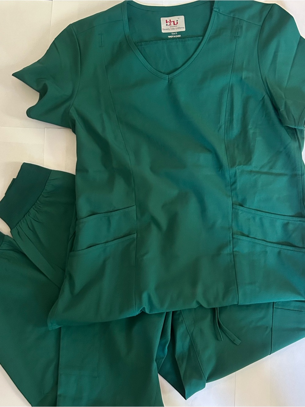 Beverly Hills uniform Green scrub set never worn